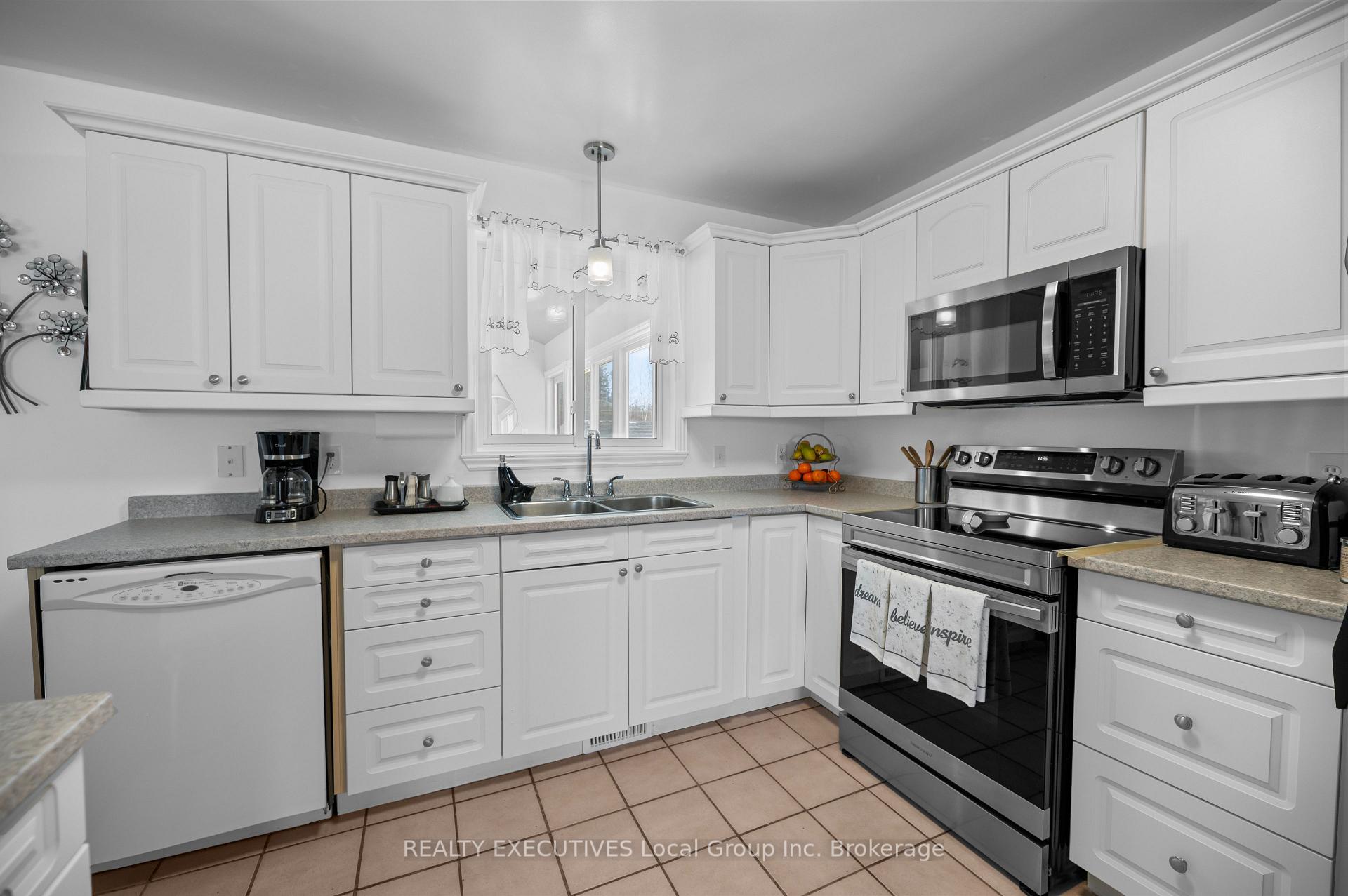 Photo 10 of 44 River Front Drive, West Nipissing, Sturgeon Falls — HOMEH