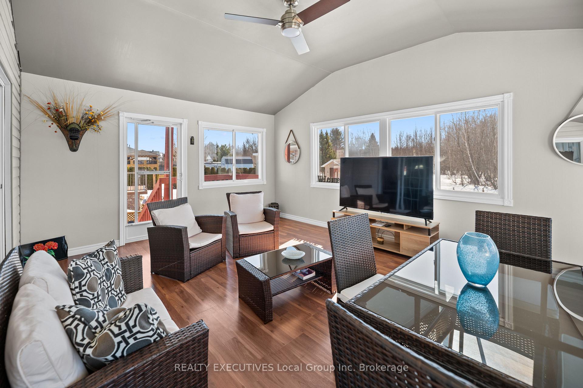 Photo 25 of 44 River Front Drive, West Nipissing, Sturgeon Falls — HOMEH