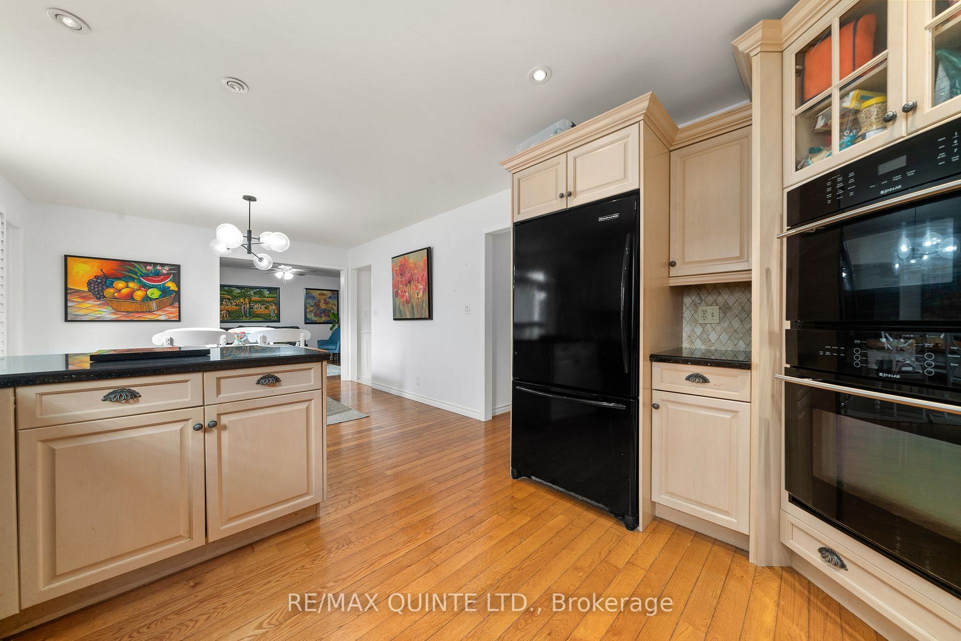 Photo 14 of 59 Oak Ridge Boulevard, Belleville, Belleville Ward — HOMEH