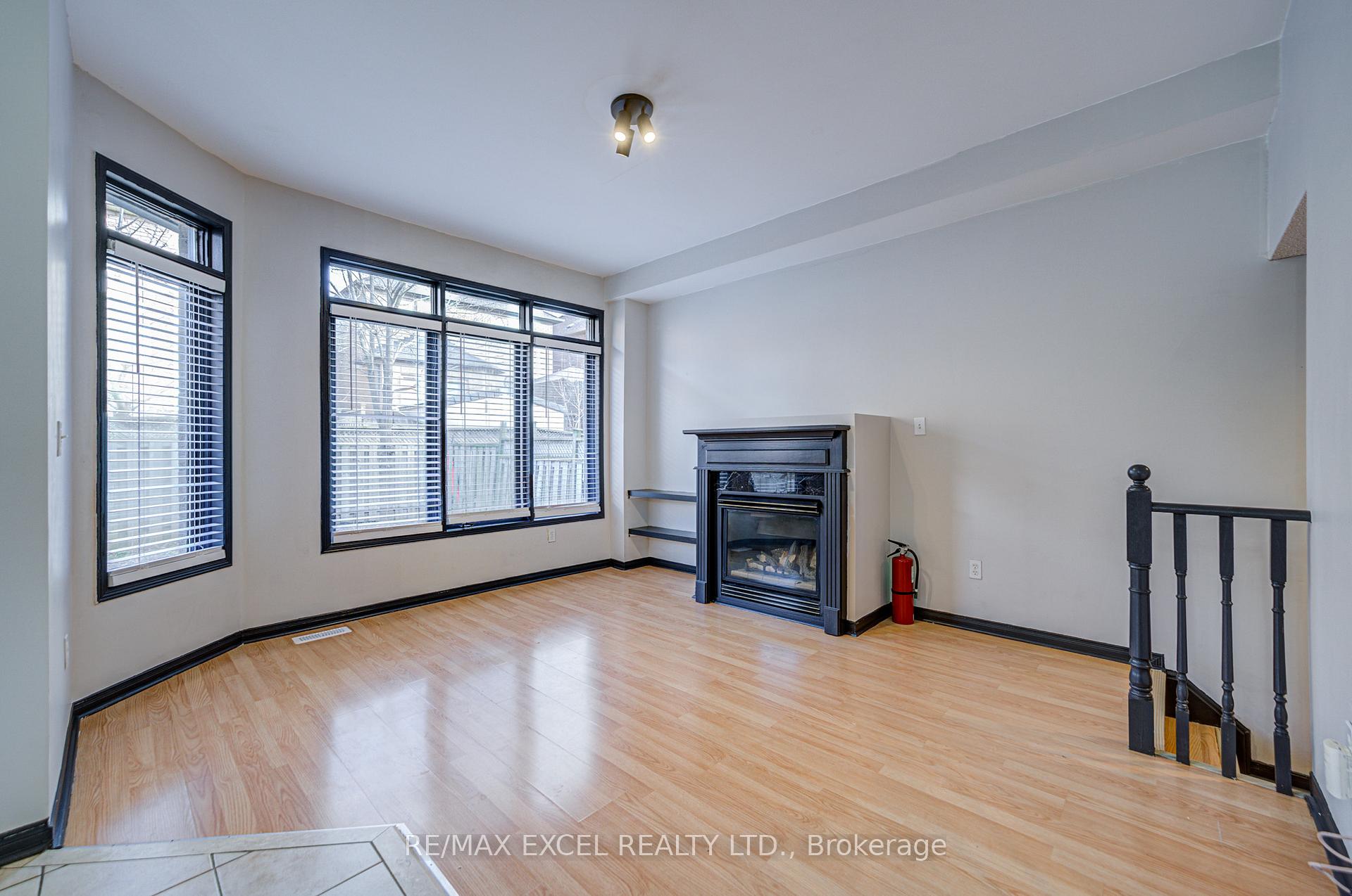 Photo 15 of 113 Brock Avenue, Markham, Berczy — HOMEH