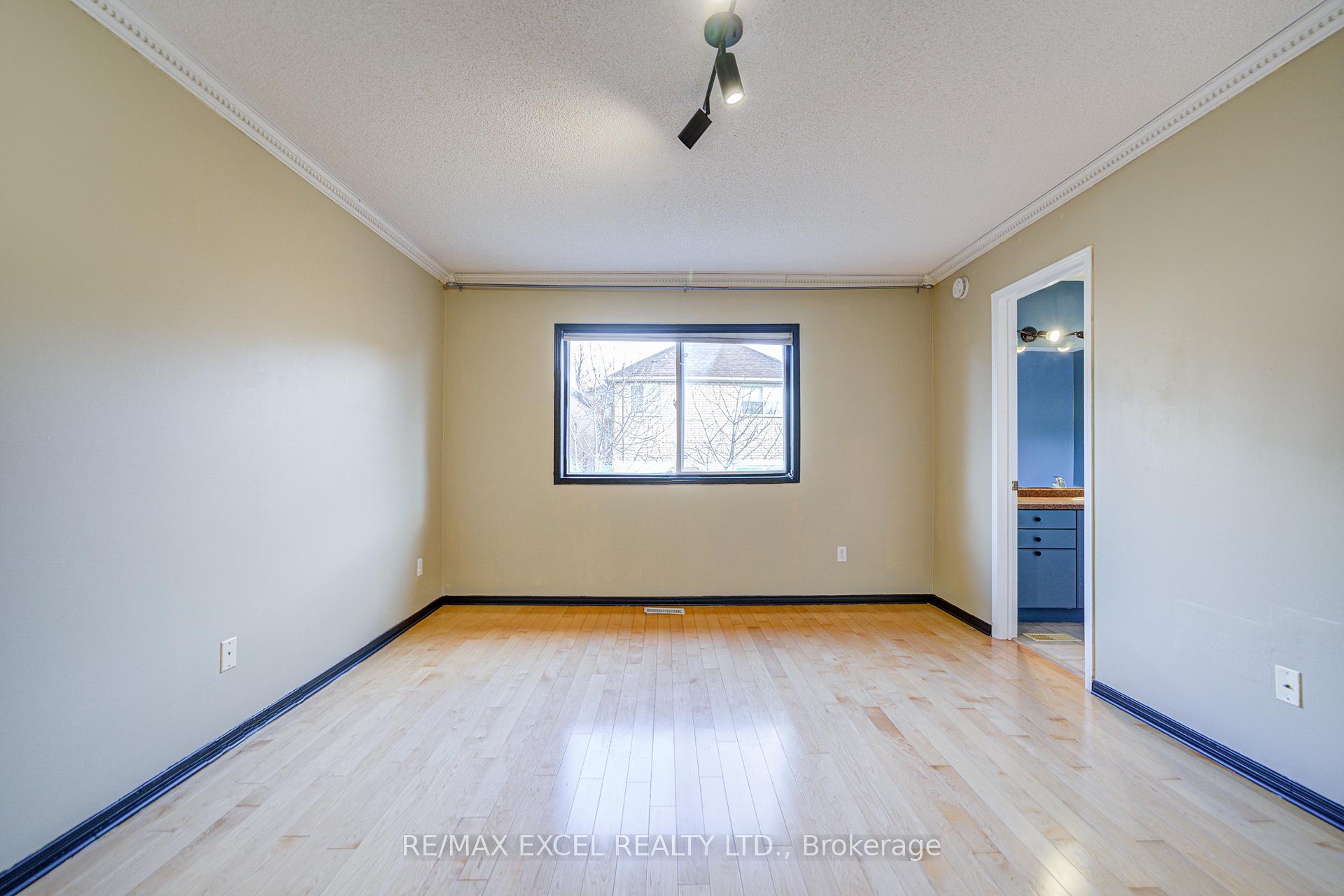 Photo 18 of 113 Brock Avenue, Markham, Berczy — HOMEH