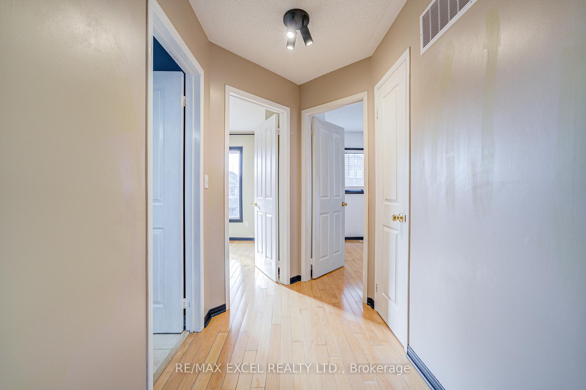 Photo 20 of 113 Brock Avenue, Markham, Berczy — HOMEH