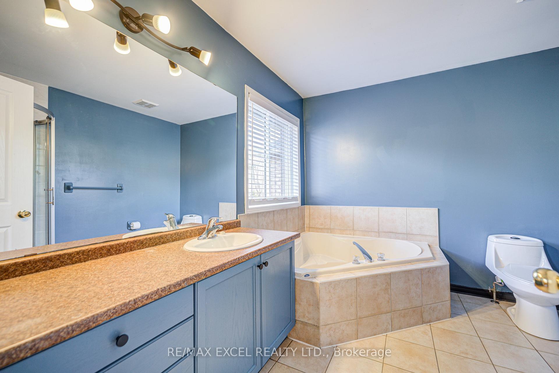 Photo 24 of 113 Brock Avenue, Markham, Berczy — HOMEH