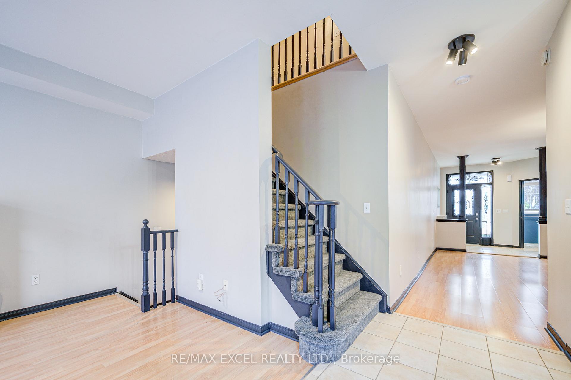 Photo 32 of 113 Brock Avenue, Markham, Berczy — HOMEH