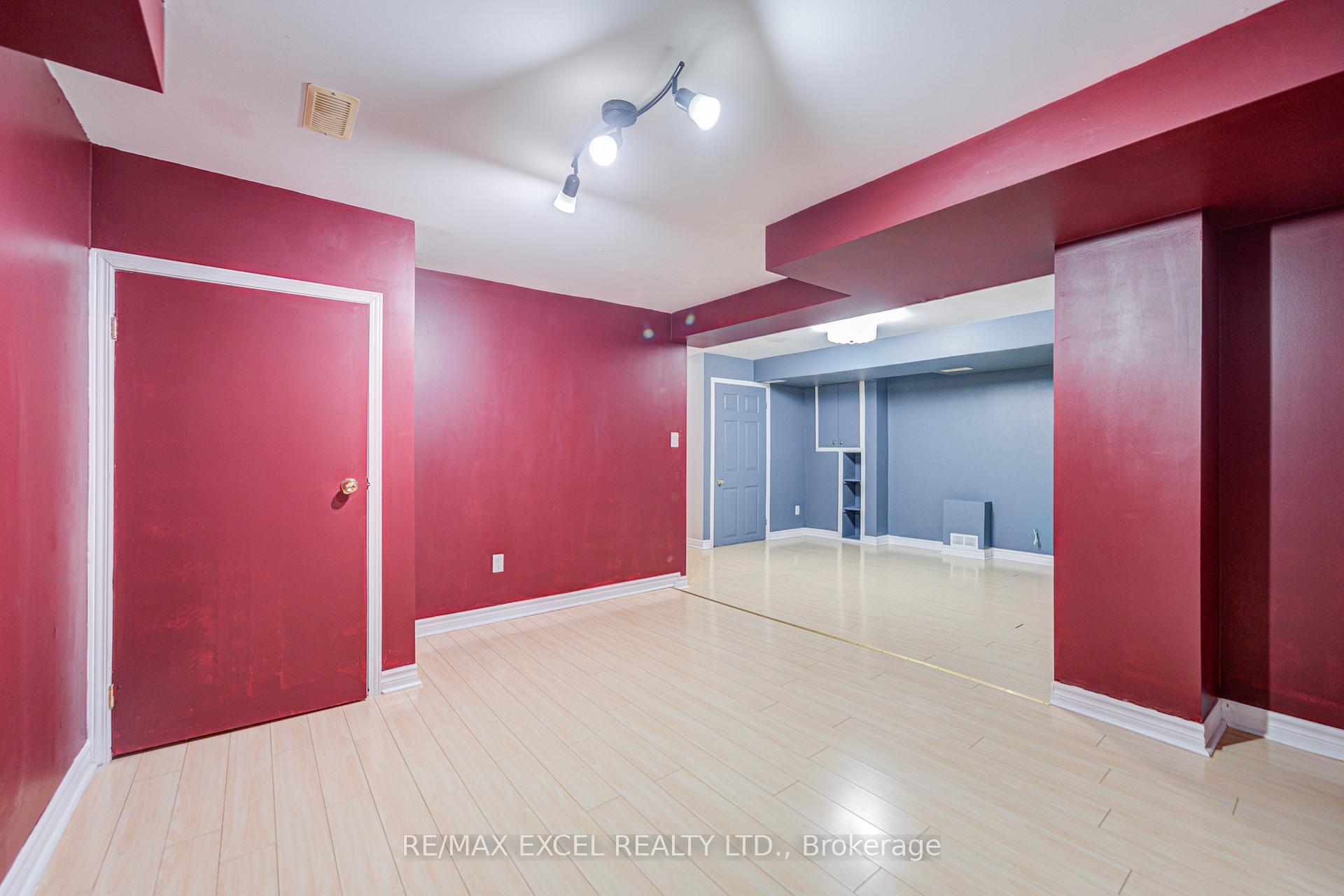 Photo 37 of 113 Brock Avenue, Markham, Berczy — HOMEH
