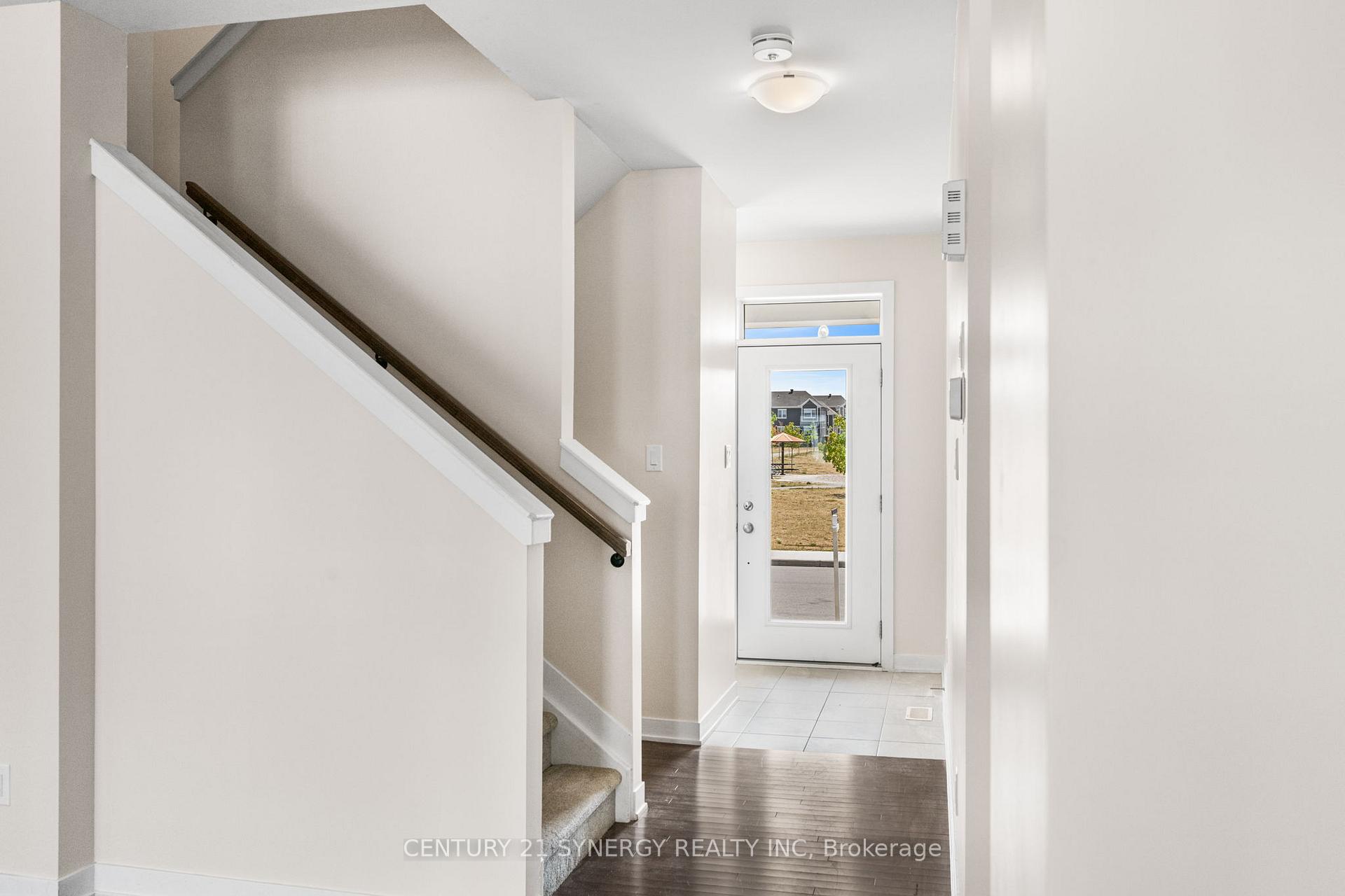 Photo 2 of 617 Chillerton Drive, Ottawa, Barrhaven - Half Moon Bay — HOMEH