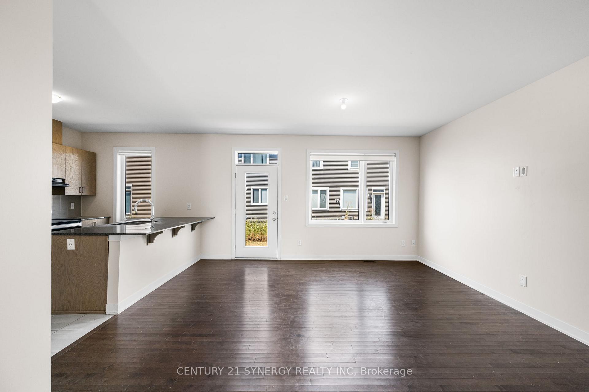 Photo 4 of 617 Chillerton Drive, Ottawa, Barrhaven - Half Moon Bay — HOMEH