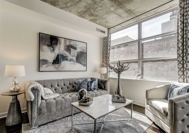 Front of Unit 209, 478 King Street W