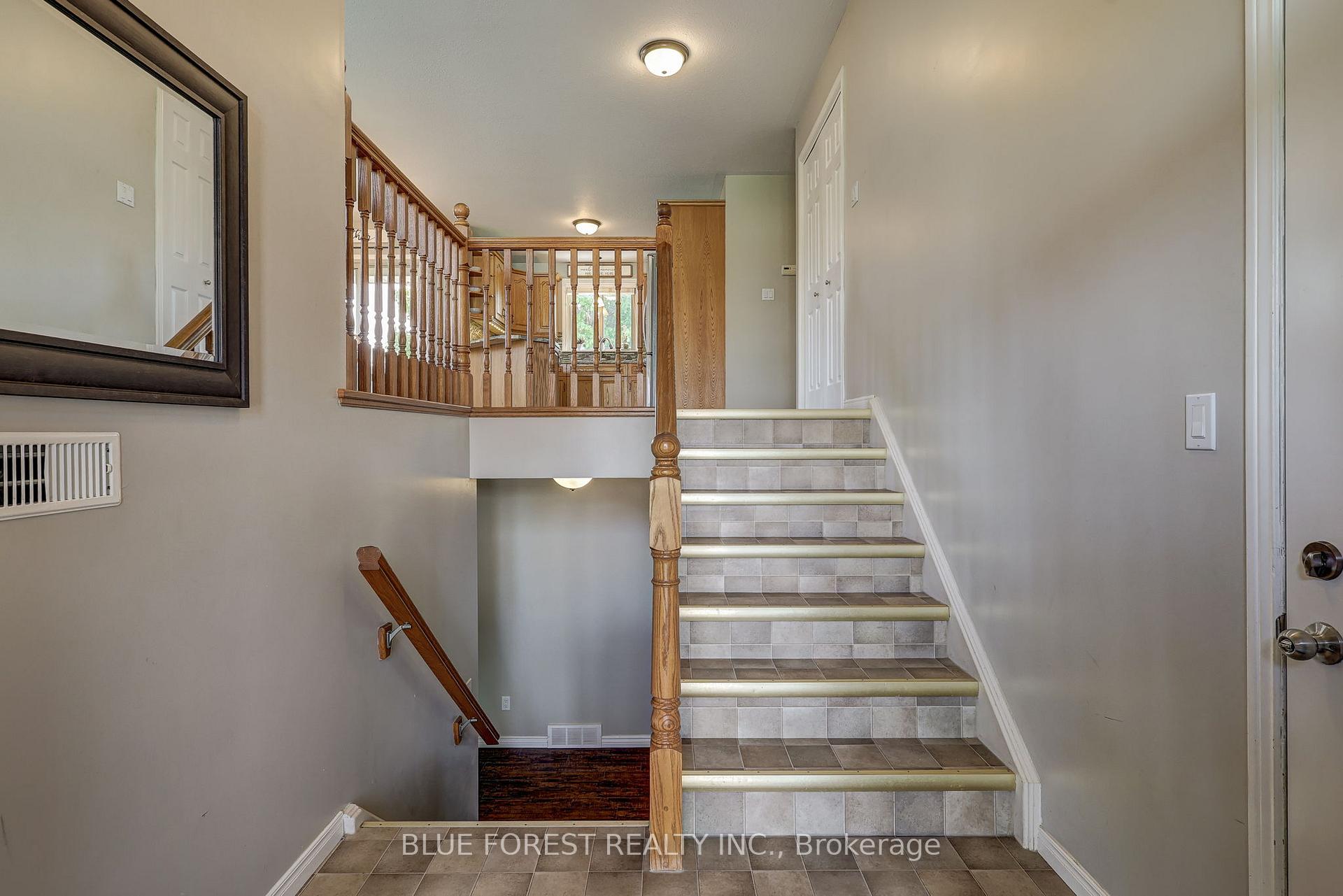 Photo 9 of 62 Park Lane, West Perth, Mitchell — HOMEH