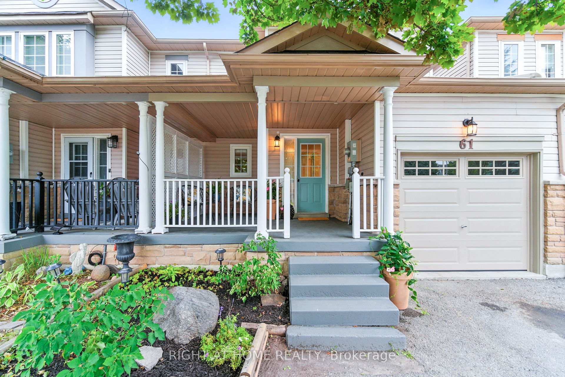 Photo 2 of 61 Corianne Avenue, Whitby, Brooklin — HOMEH