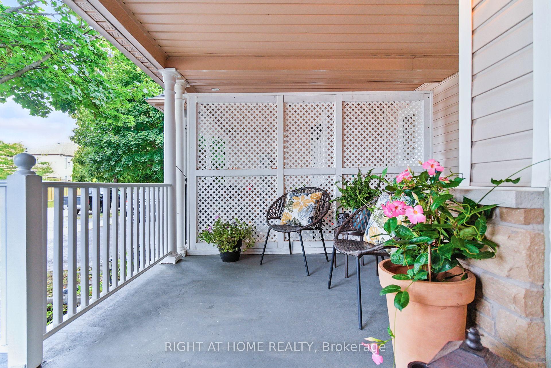 Photo 4 of 61 Corianne Avenue, Whitby, Brooklin — HOMEH