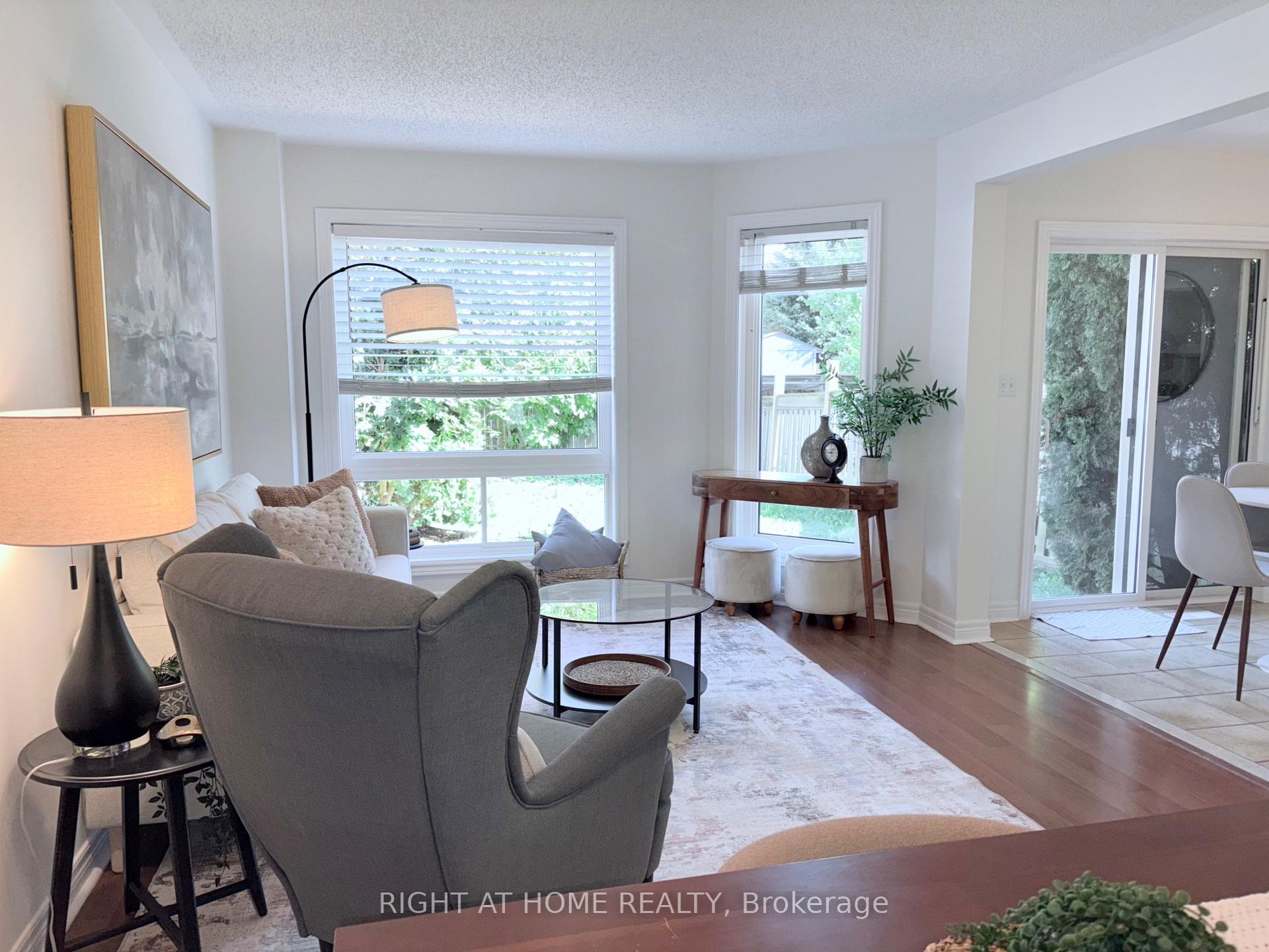 Photo 11 of 61 Corianne Avenue, Whitby, Brooklin — HOMEH