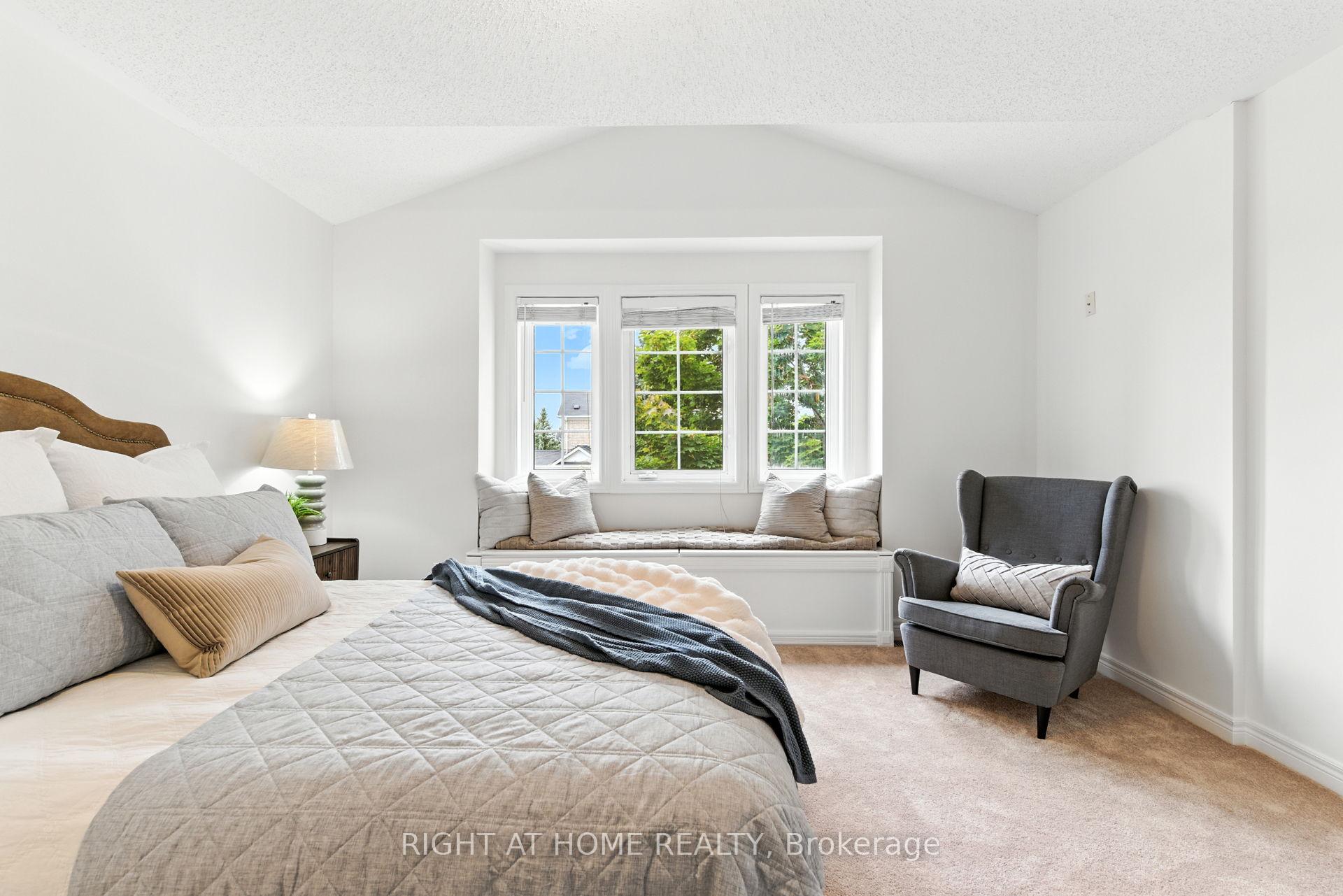 Photo 20 of 61 Corianne Avenue, Whitby, Brooklin — HOMEH