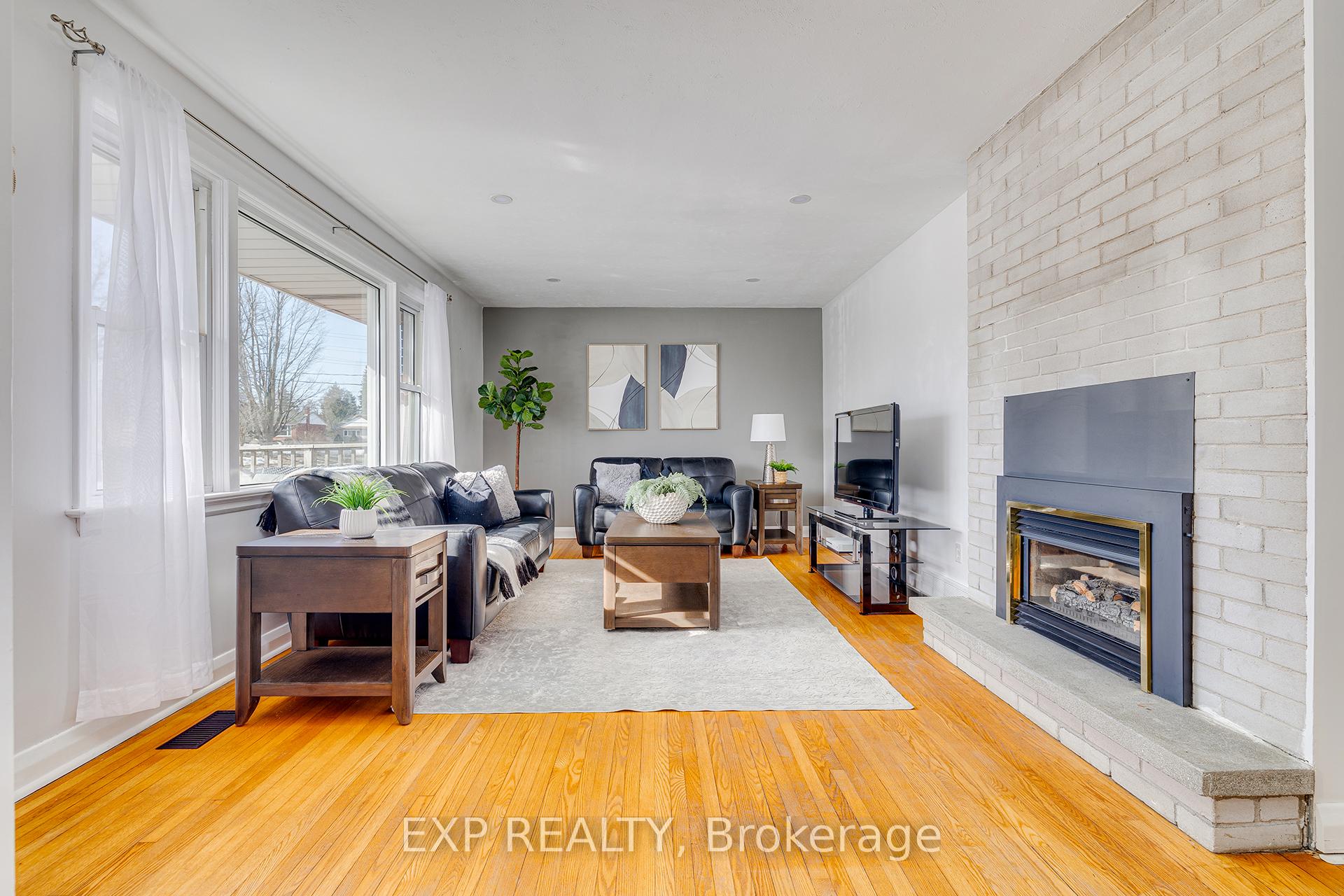 Photo 4 of 200 Bristol Street, Waterloo — HOMEH