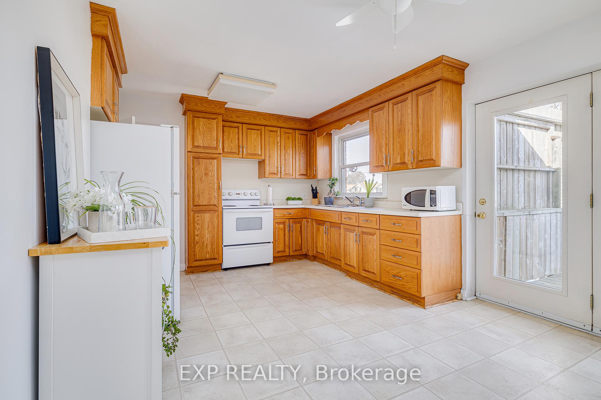 Photo 9 of 200 Bristol Street, Waterloo — HOMEH