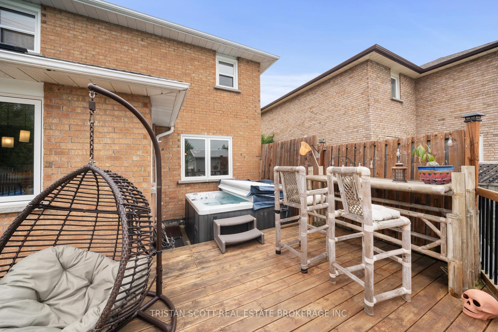 Front of 27 Ingleborough Drive