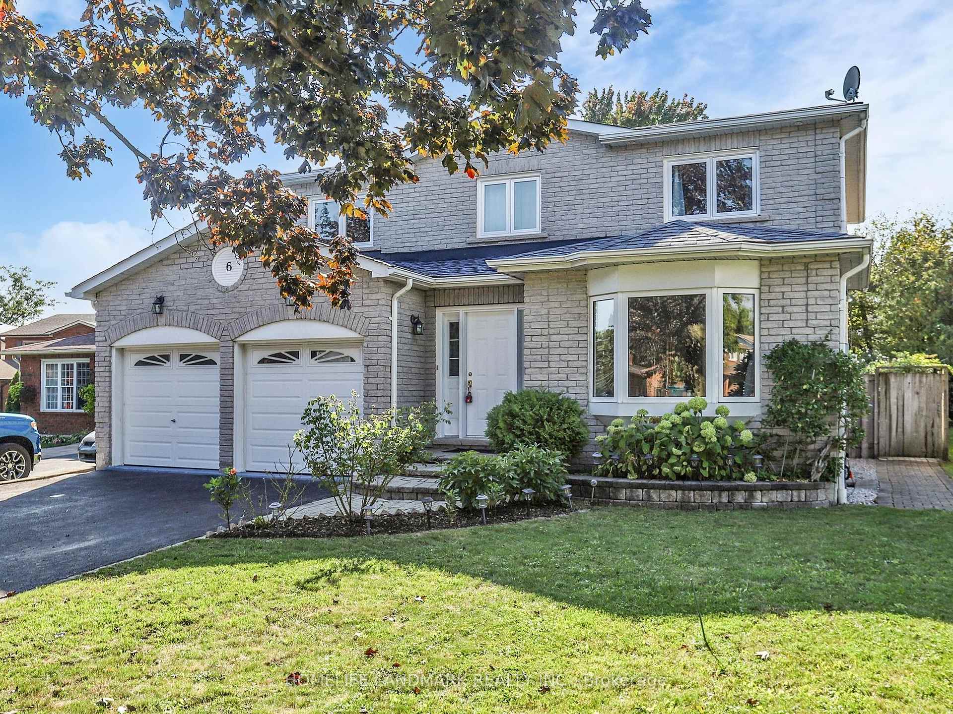 Photo 2 of 6 Broughton Court, Whitby, Pringle Creek — HOMEH