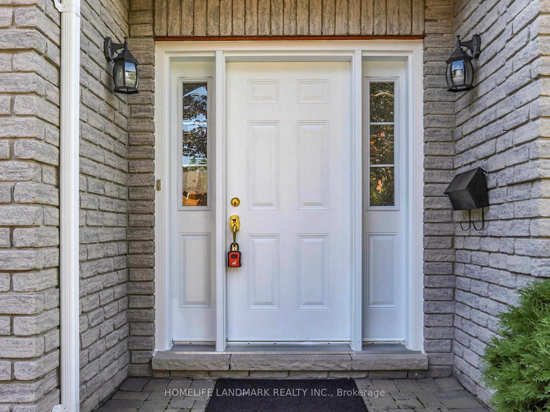 Photo 3 of 6 Broughton Court, Whitby, Pringle Creek — HOMEH