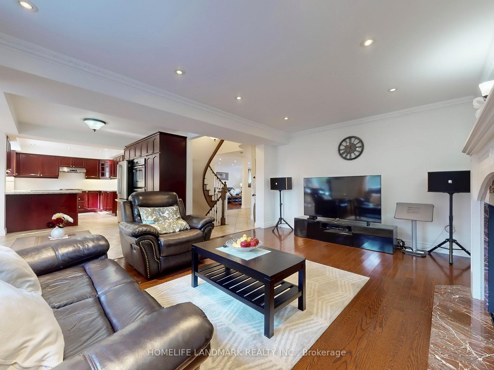 Photo 11 of 6 Broughton Court, Whitby, Pringle Creek — HOMEH