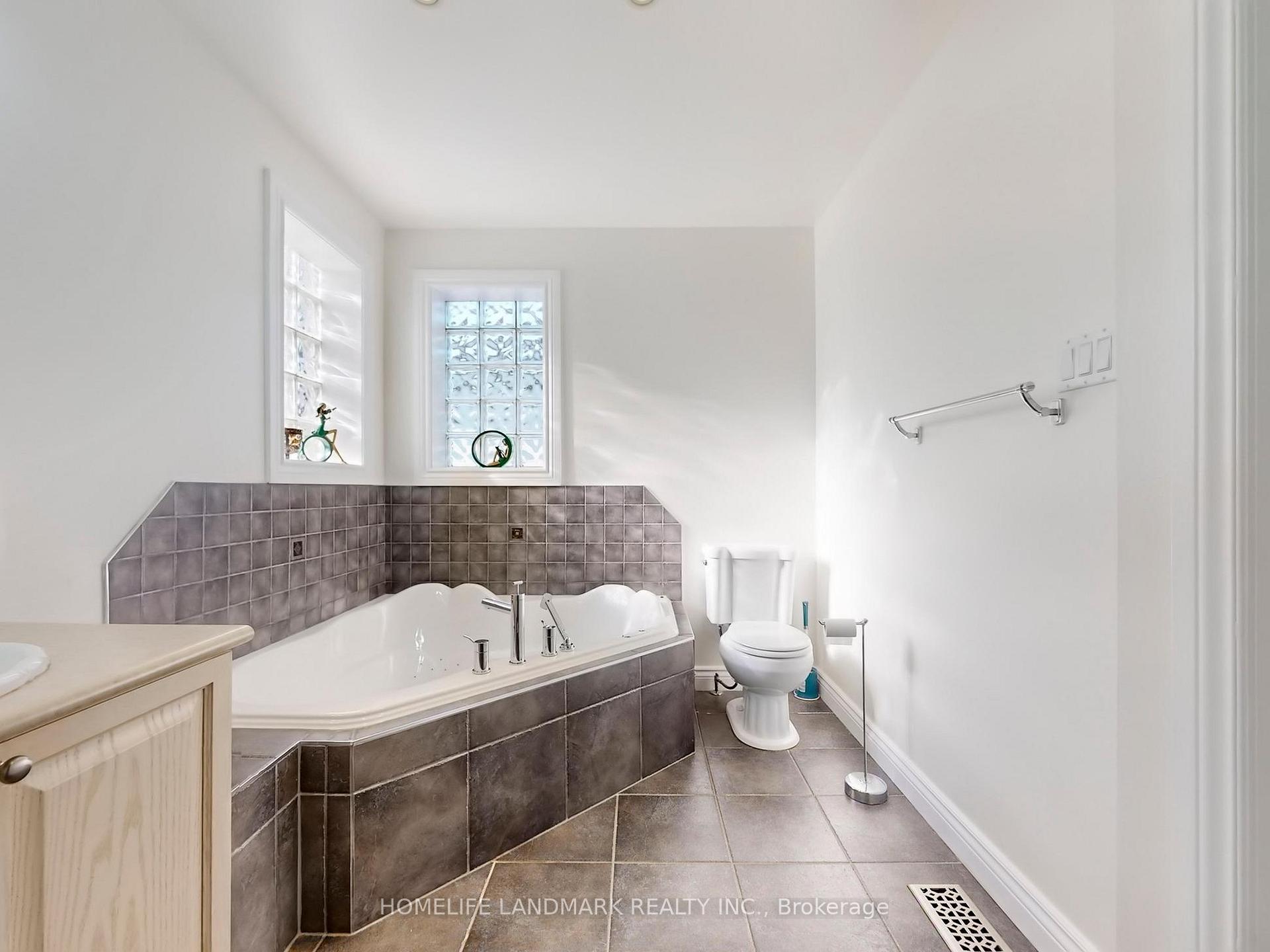 Photo 29 of 6 Broughton Court, Whitby, Pringle Creek — HOMEH