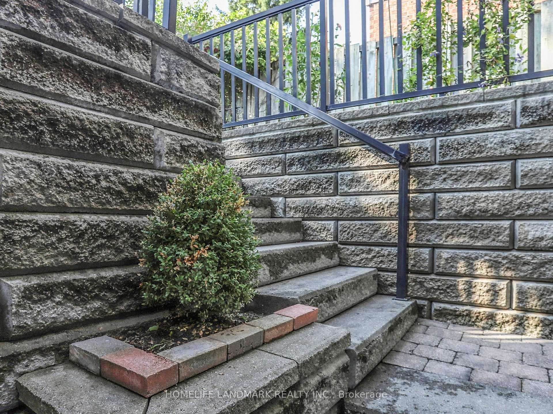Photo 48 of 6 Broughton Court, Whitby, Pringle Creek — HOMEH