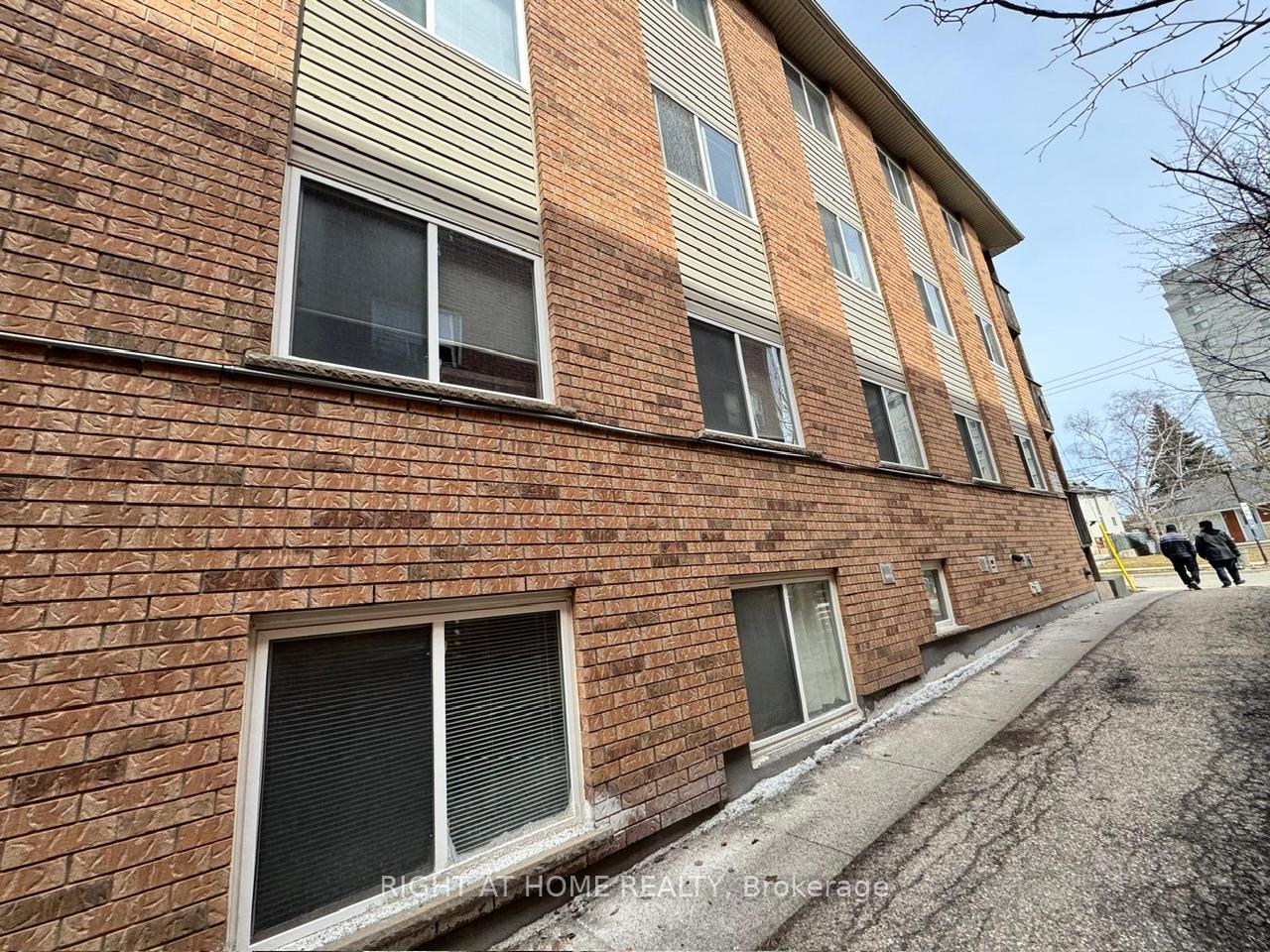 Photo 3 of 347 Spruce Street, Waterloo — HOMEH