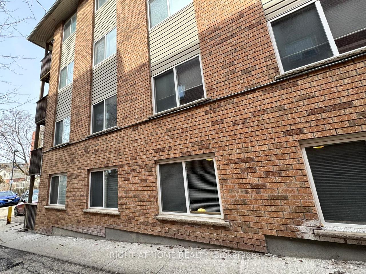 Photo 4 of 347 Spruce Street, Waterloo — HOMEH