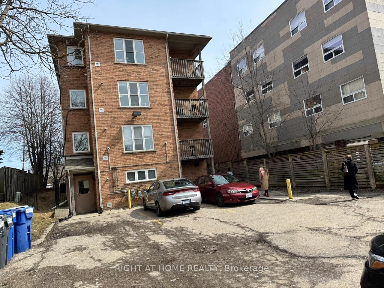 Photo 5 of 347 Spruce Street, Waterloo — HOMEH