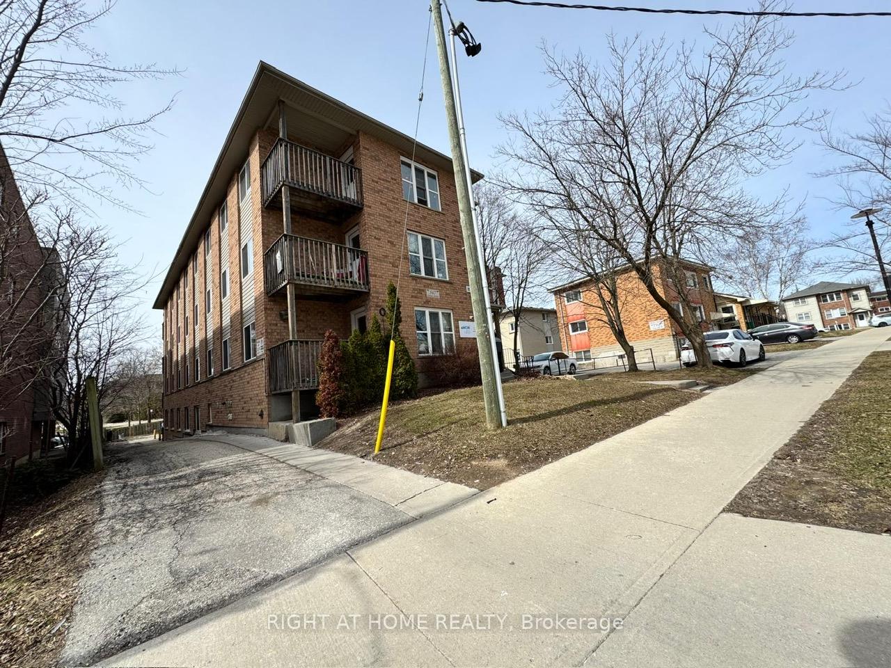 Photo 6 of 347 Spruce Street, Waterloo — HOMEH