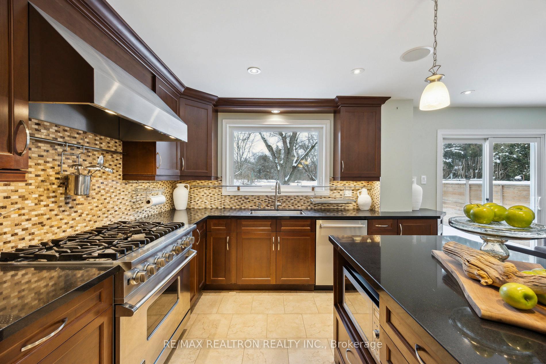 Photo 14 of 23 Durie Lane, Markham, Aileen-Willowbrook — HOMEH