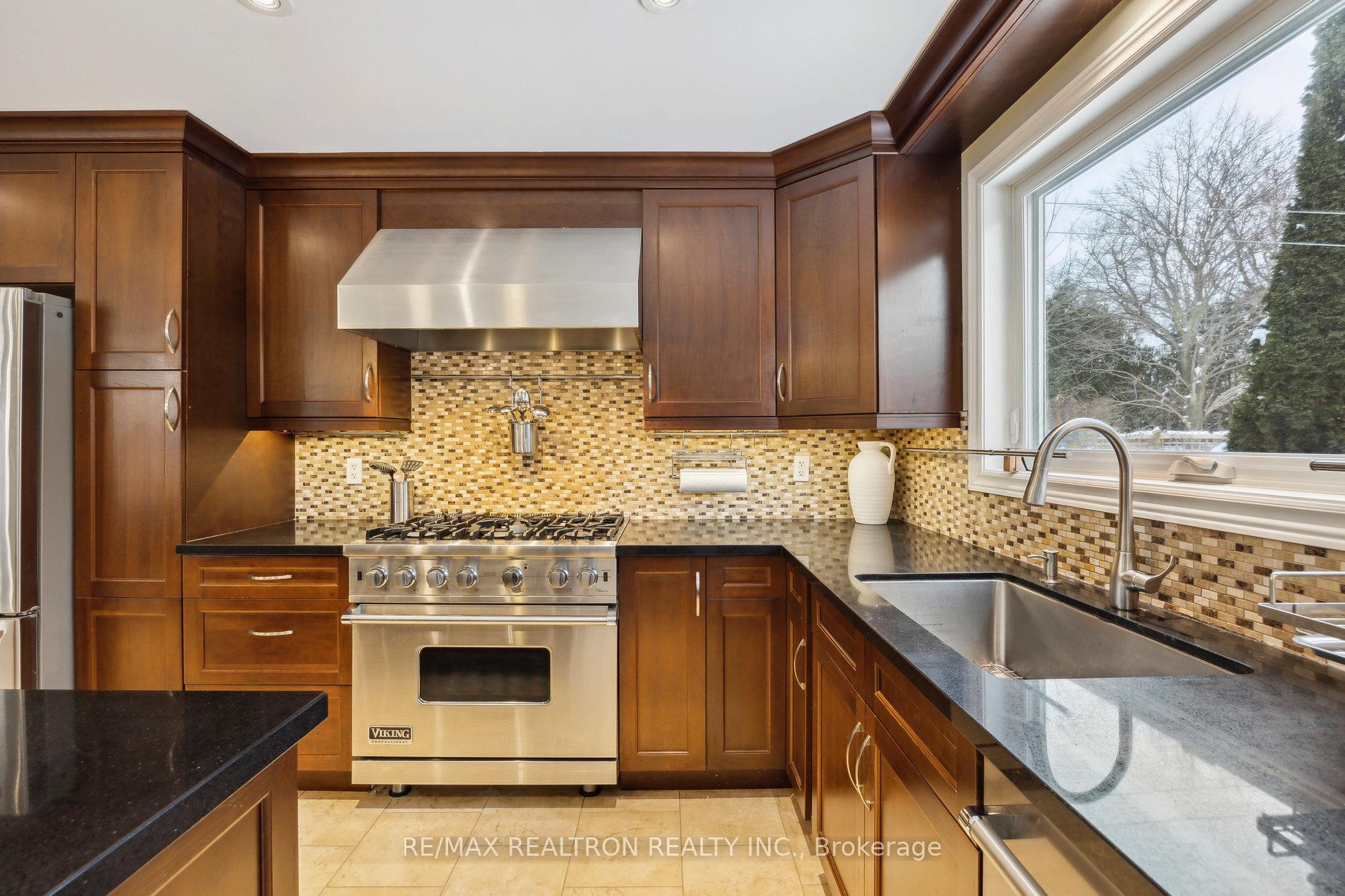 Photo 15 of 23 Durie Lane, Markham, Aileen-Willowbrook — HOMEH