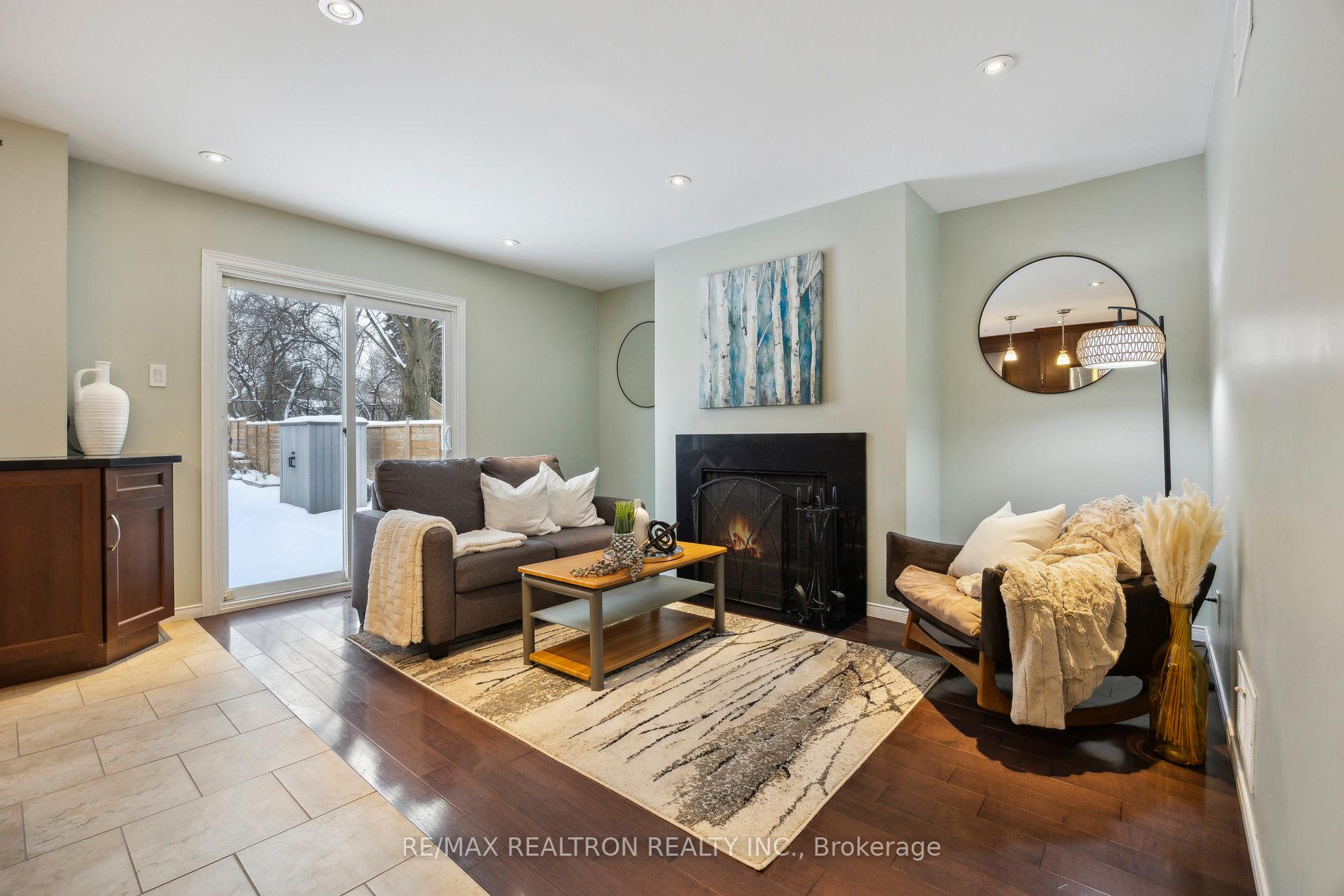 Photo 17 of 23 Durie Lane, Markham, Aileen-Willowbrook — HOMEH