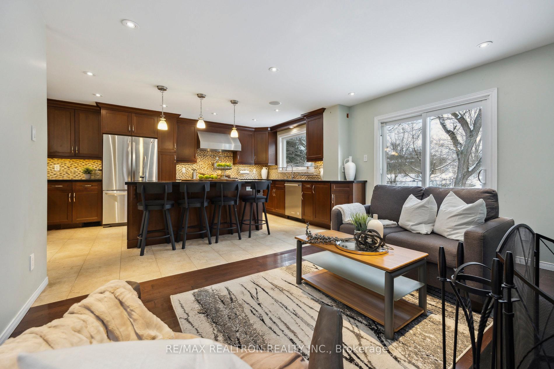 Photo 19 of 23 Durie Lane, Markham, Aileen-Willowbrook — HOMEH