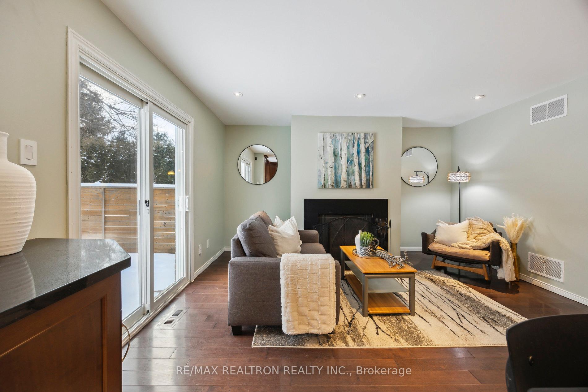 Photo 21 of 23 Durie Lane, Markham, Aileen-Willowbrook — HOMEH