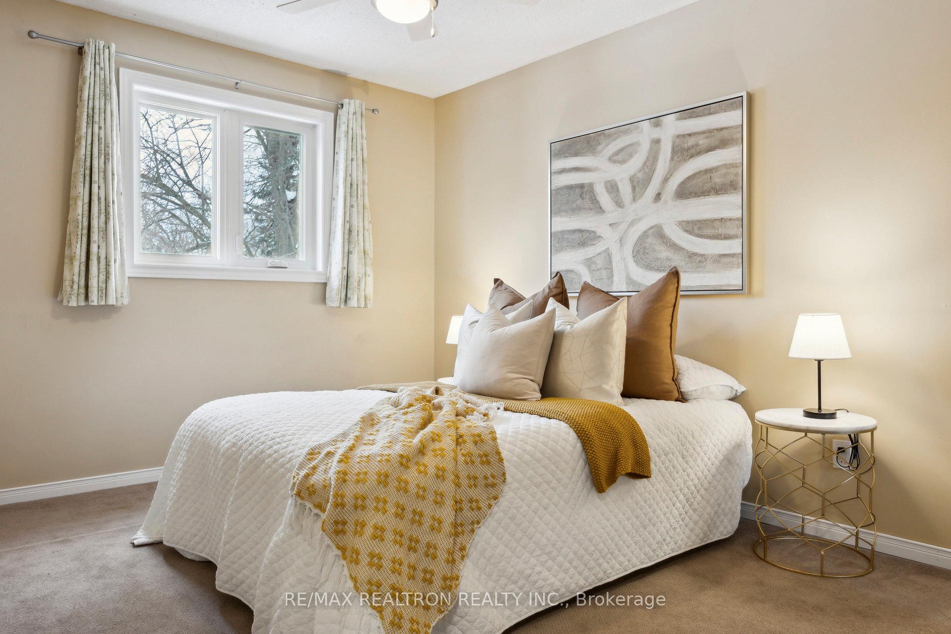 Photo 29 of 23 Durie Lane, Markham, Aileen-Willowbrook — HOMEH