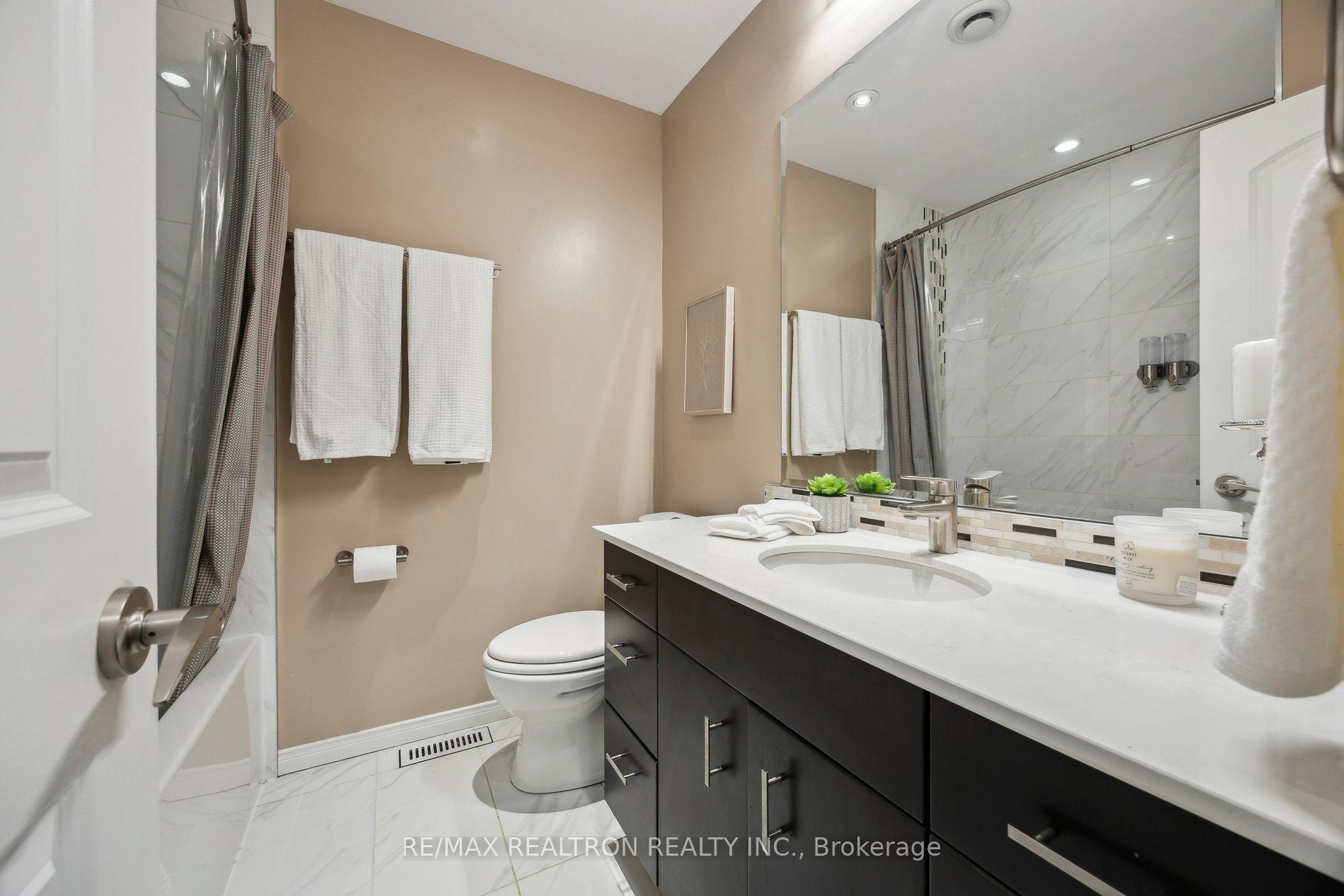 Photo 31 of 23 Durie Lane, Markham, Aileen-Willowbrook — HOMEH