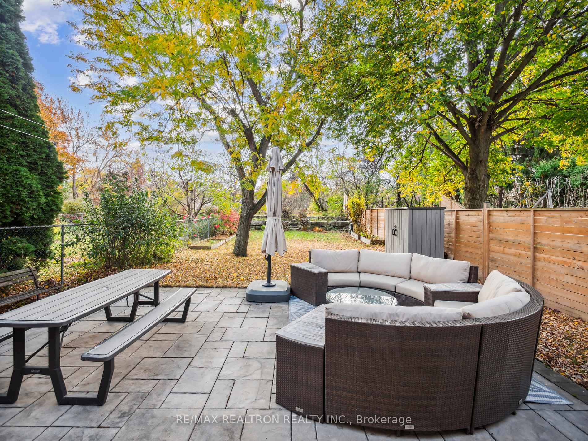 Photo 33 of 23 Durie Lane, Markham, Aileen-Willowbrook — HOMEH
