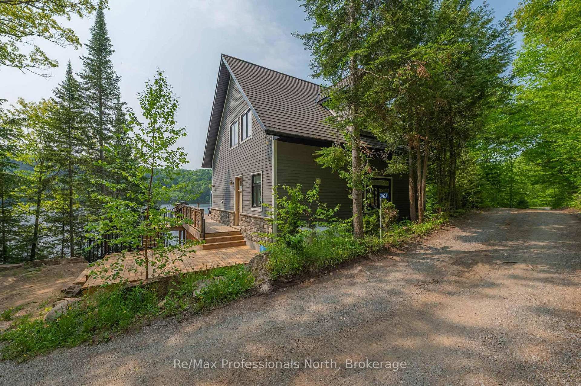 Photo 8 of 1024 Albert Lane E, Algonquin Highlands, Sherborne — HOMEH