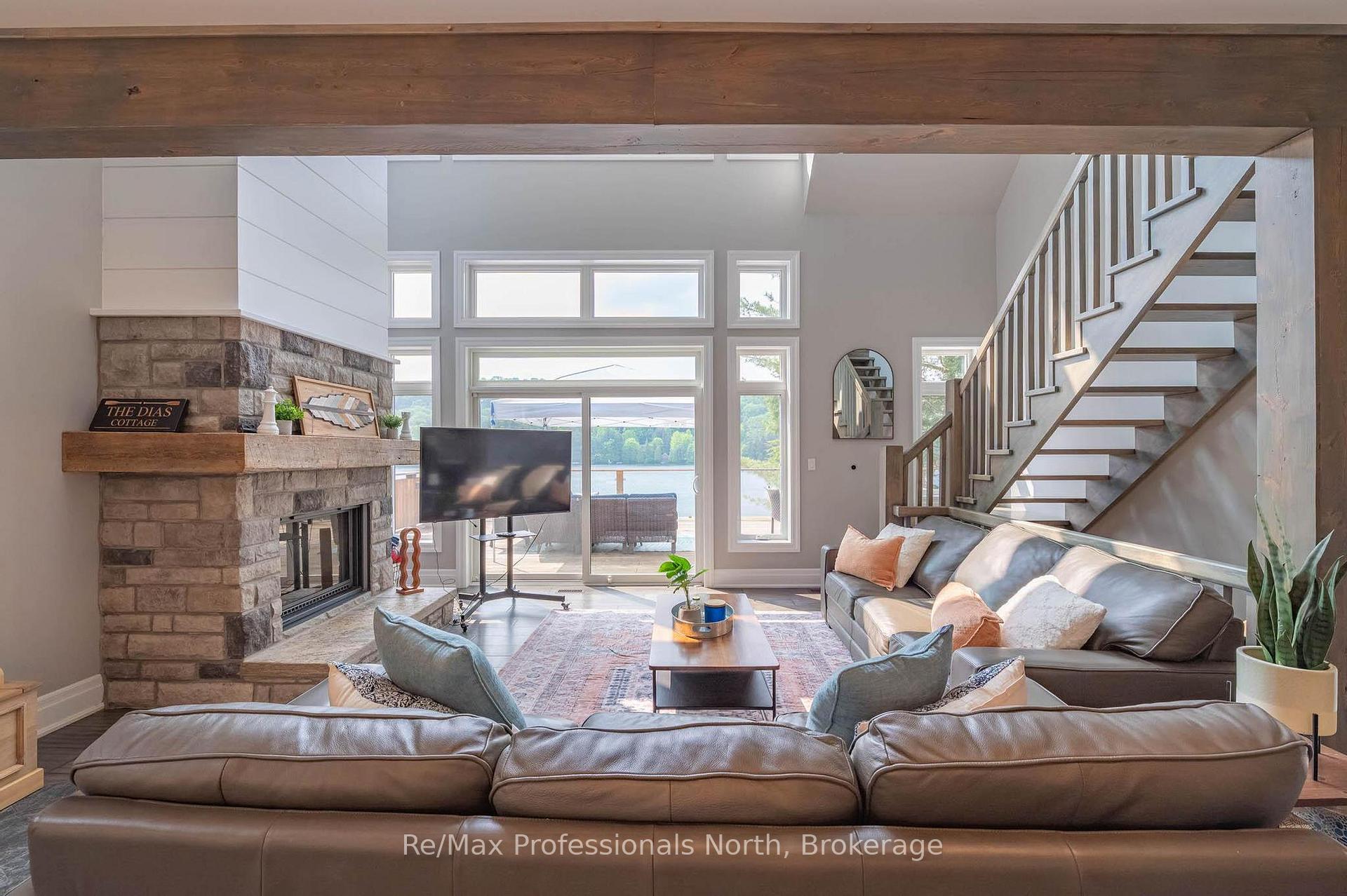 Photo 10 of 1024 Albert Lane E, Algonquin Highlands, Sherborne — HOMEH