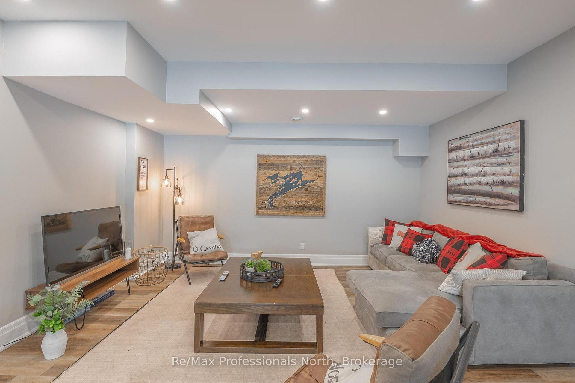 Photo 17 of 1024 Albert Lane E, Algonquin Highlands, Sherborne — HOMEH