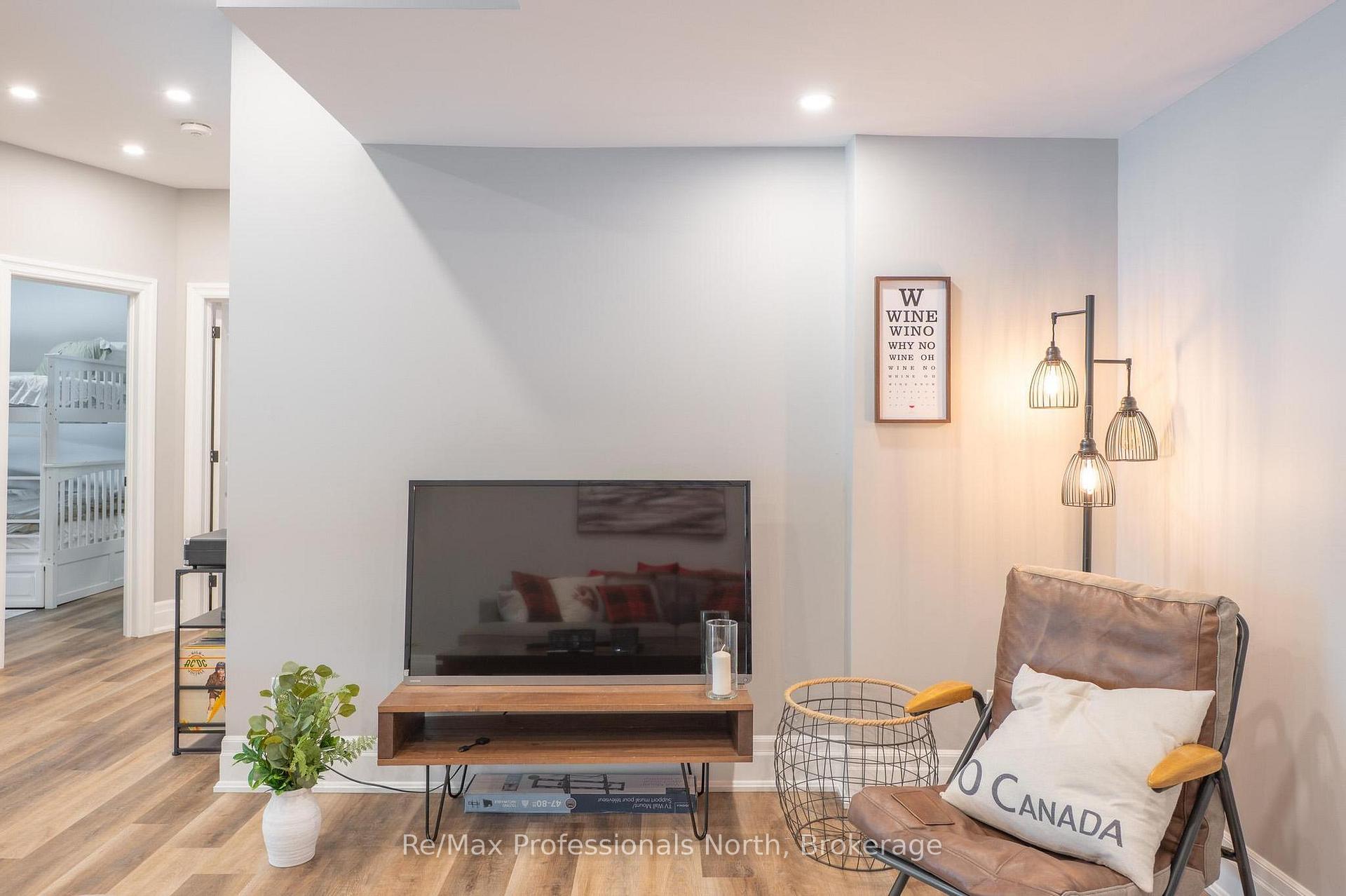 Photo 23 of 1024 Albert Lane E, Algonquin Highlands, Sherborne — HOMEH