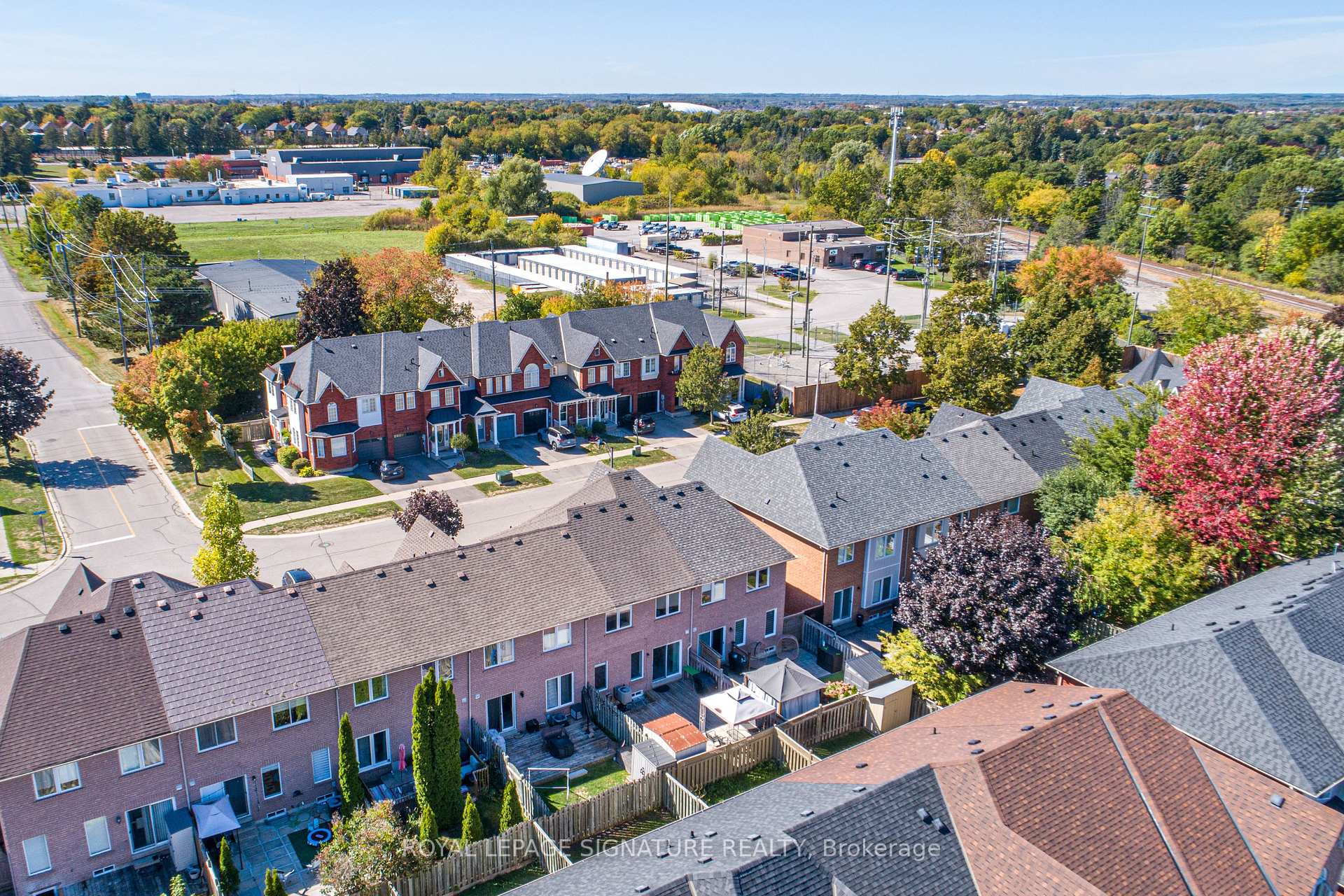 Photo 31 of 100 Stokely Crescent, Whitby, Downtown Whitby — HOMEH