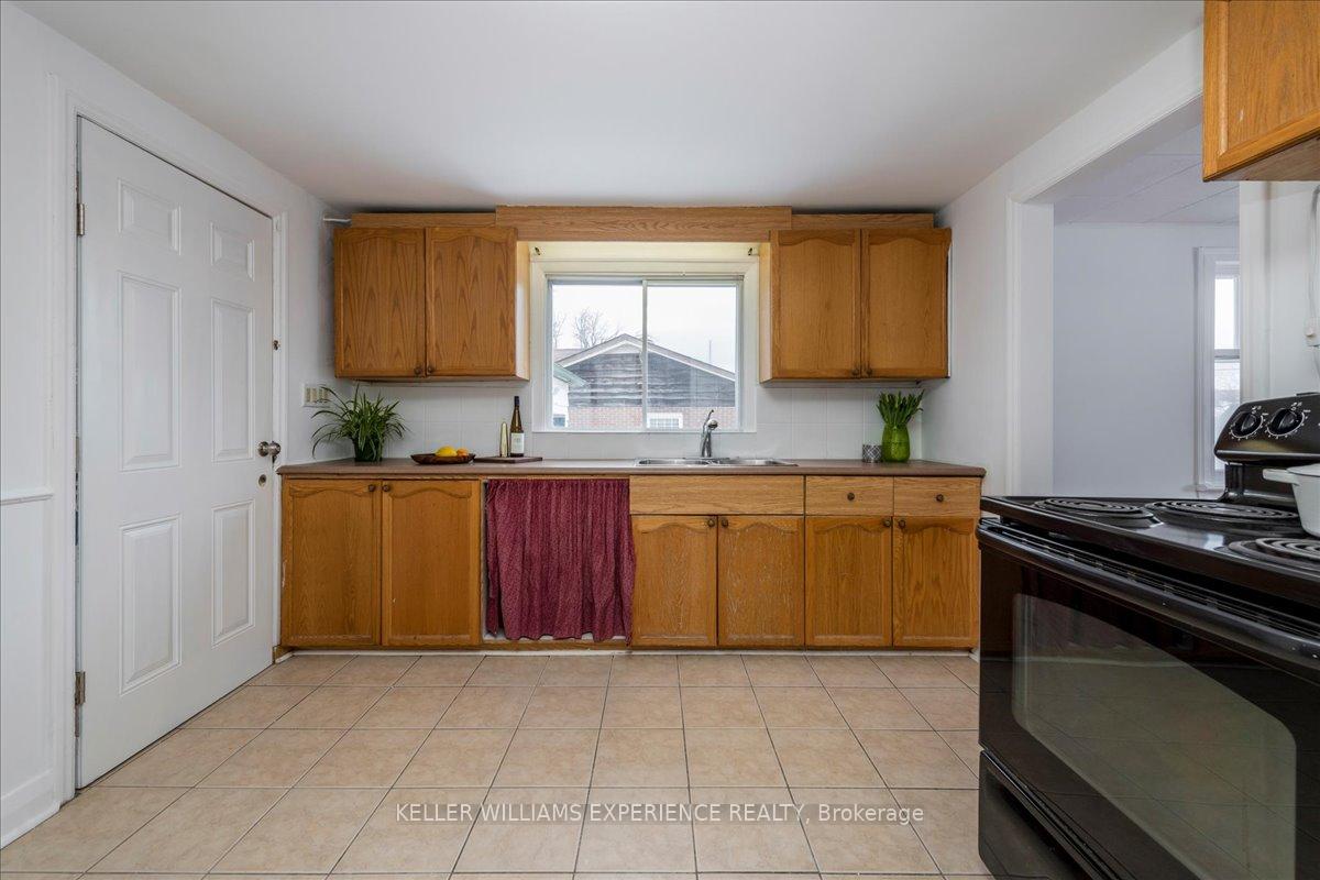 Photo 6 of 116 Huronia Road, Barrie, Allandale — HOMEH