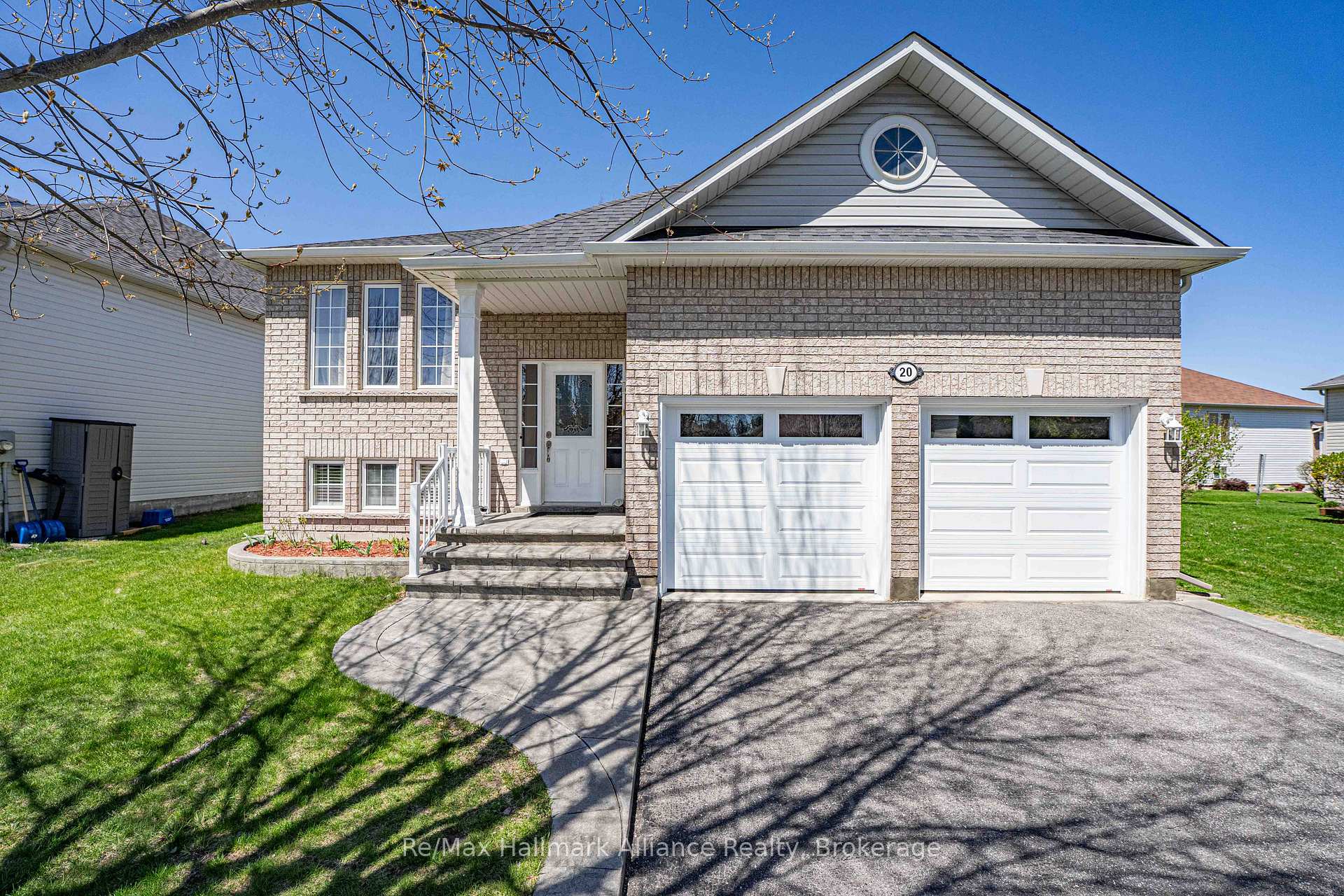 Front of 20 Meadowood Drive
