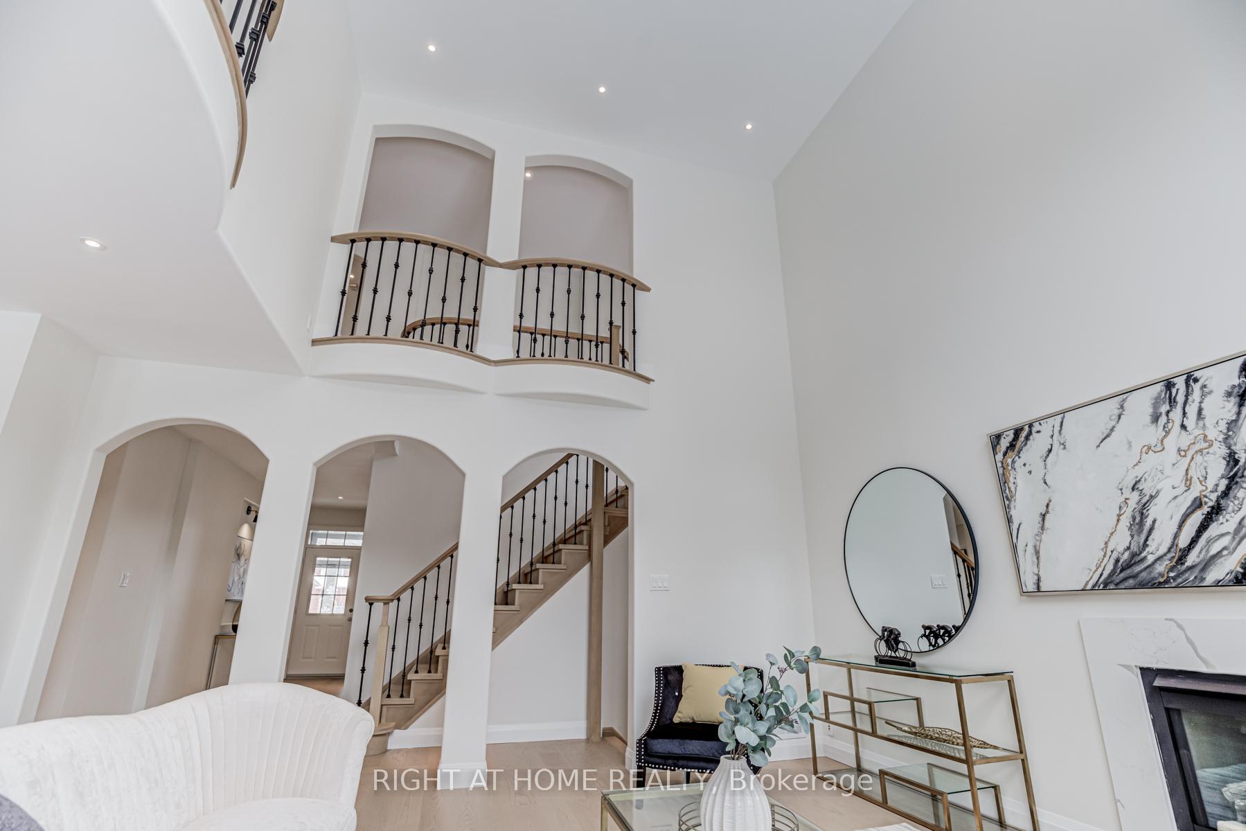 Photo 16 of 609 Carlton Road, Markham, Markville — HOMEH