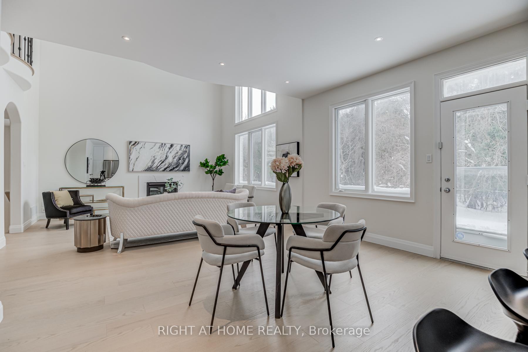 Photo 19 of 609 Carlton Road, Markham, Markville — HOMEH
