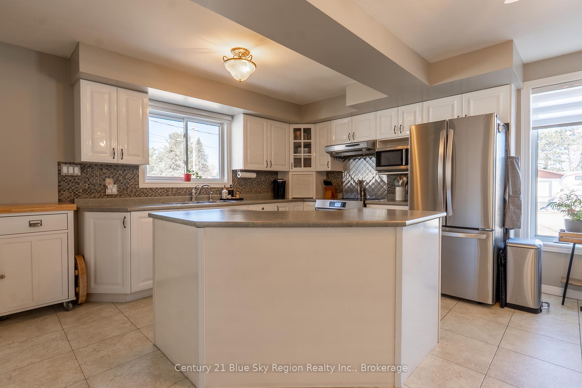 Photo 5 of 347 Levesque Street, West Nipissing, Sturgeon Falls — HOMEH
