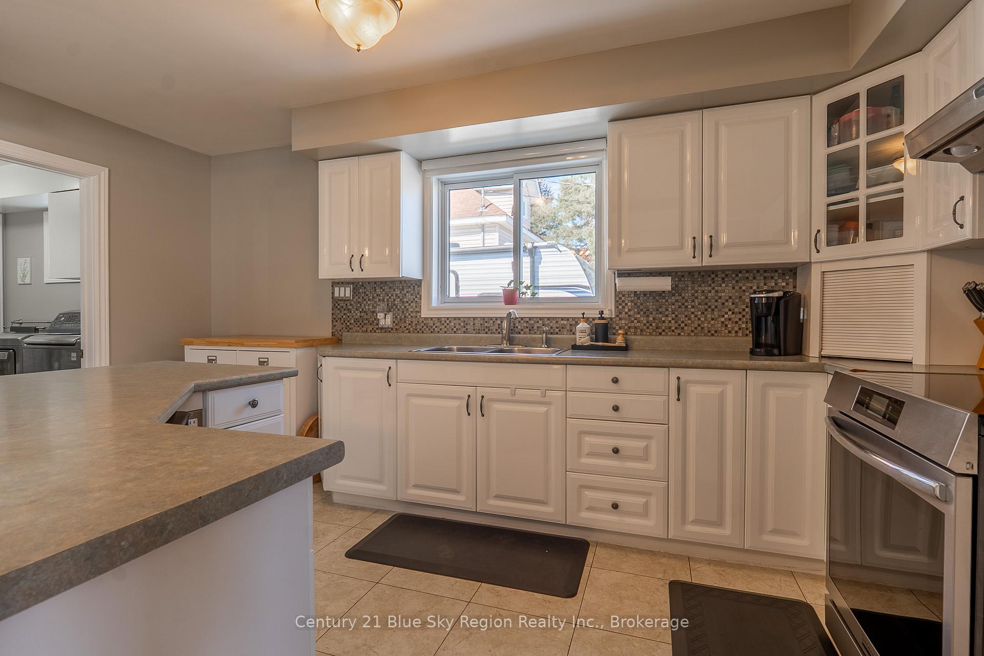 Photo 7 of 347 Levesque Street, West Nipissing, Sturgeon Falls — HOMEH