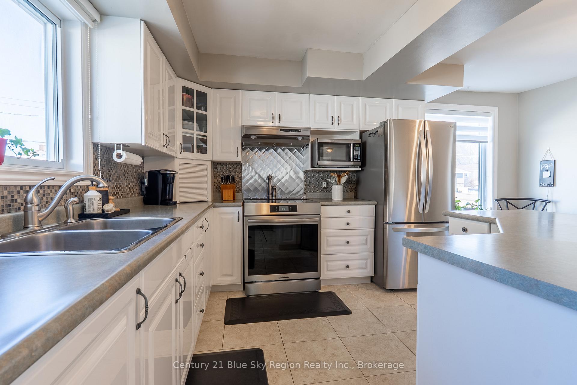 Photo 8 of 347 Levesque Street, West Nipissing, Sturgeon Falls — HOMEH