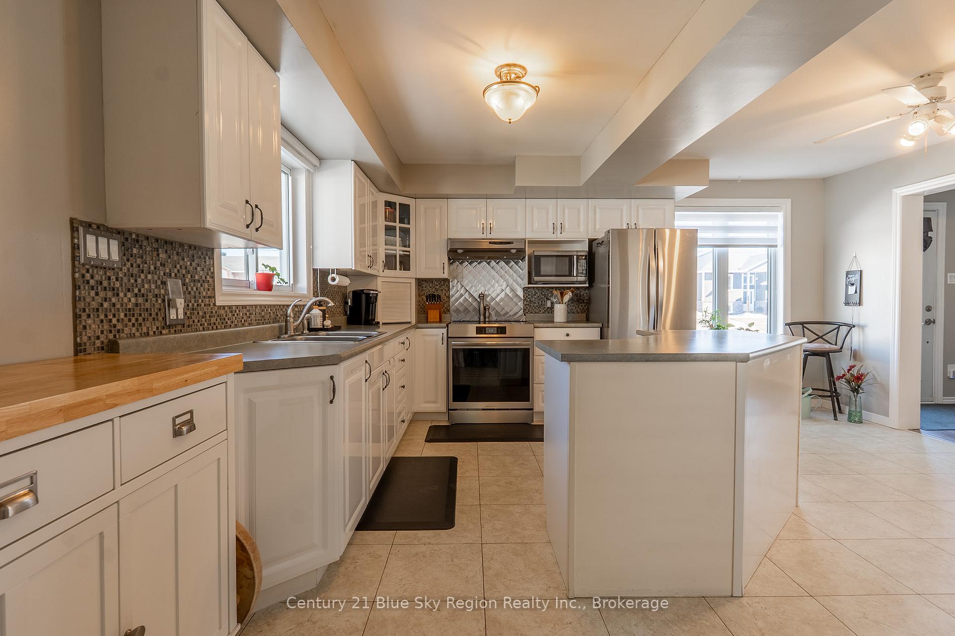 Photo 9 of 347 Levesque Street, West Nipissing, Sturgeon Falls — HOMEH